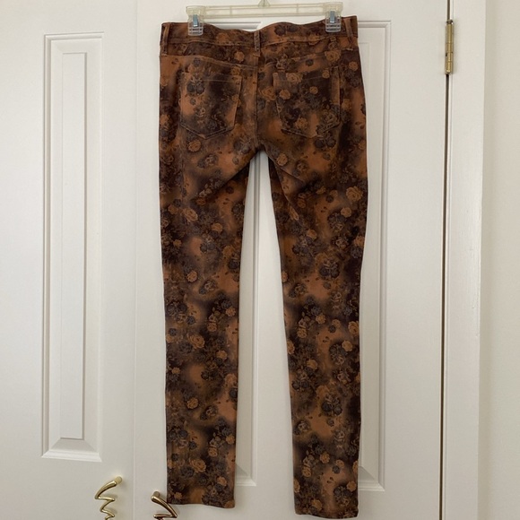 Almost Famousl legging / jean. size 7 - Picture 5 of 9